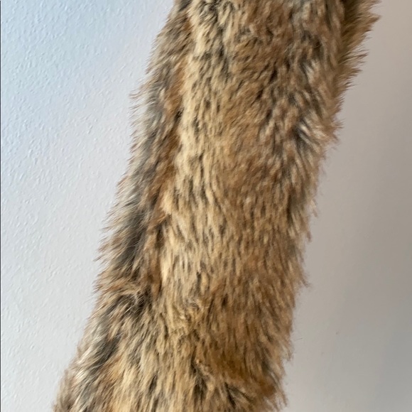 Deena & Ozzy Faux Fur Eternity Scarf - Picture 4 of 5